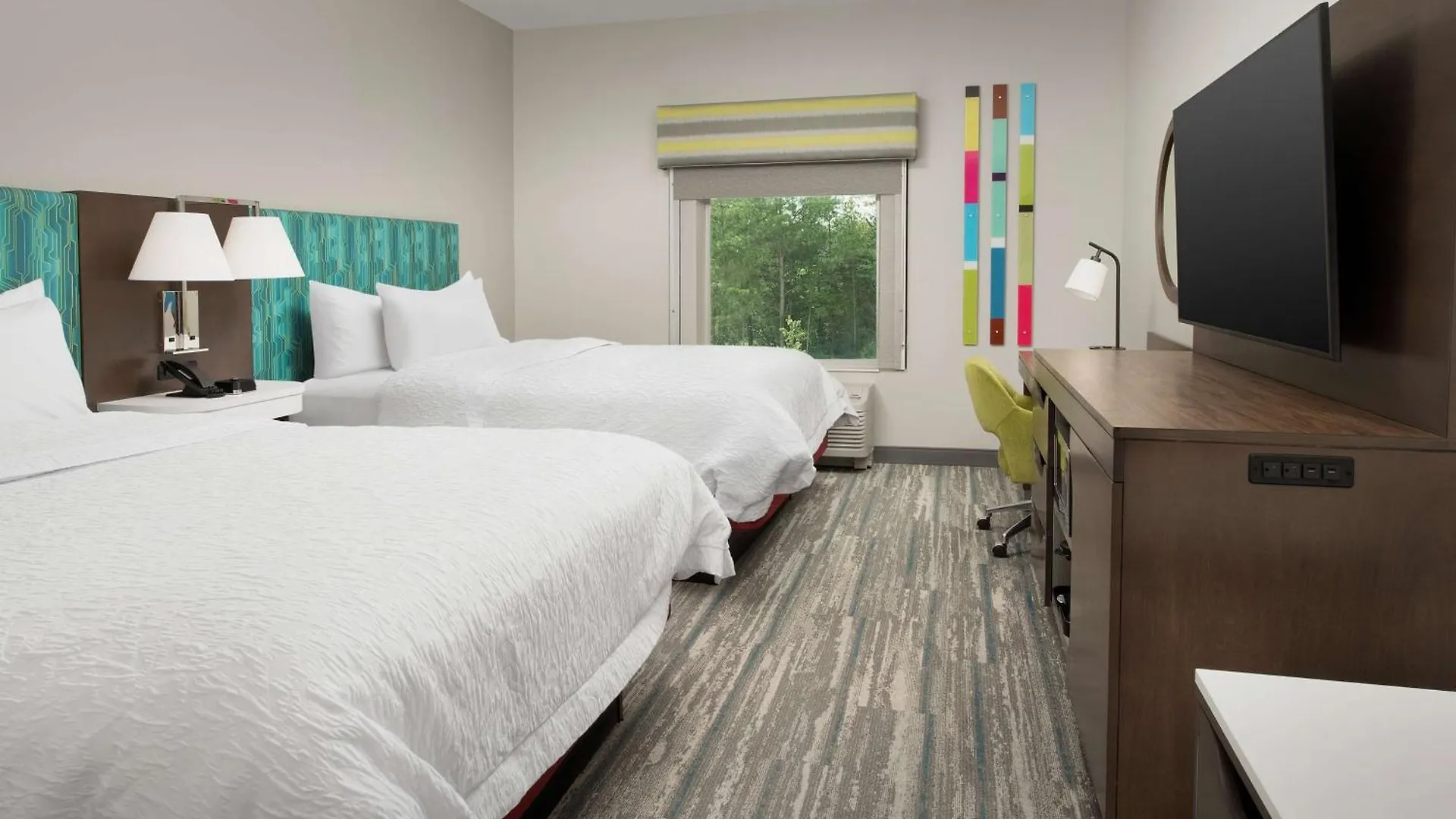 Hampton Inn & Suites Charlotte Airport Lake Pointe Hotel