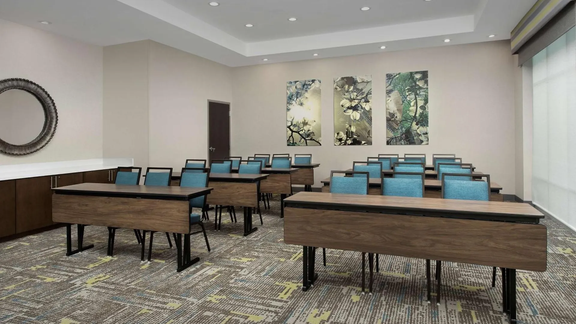 Hampton Inn & Suites Charlotte Airport Lake Pointe USA
